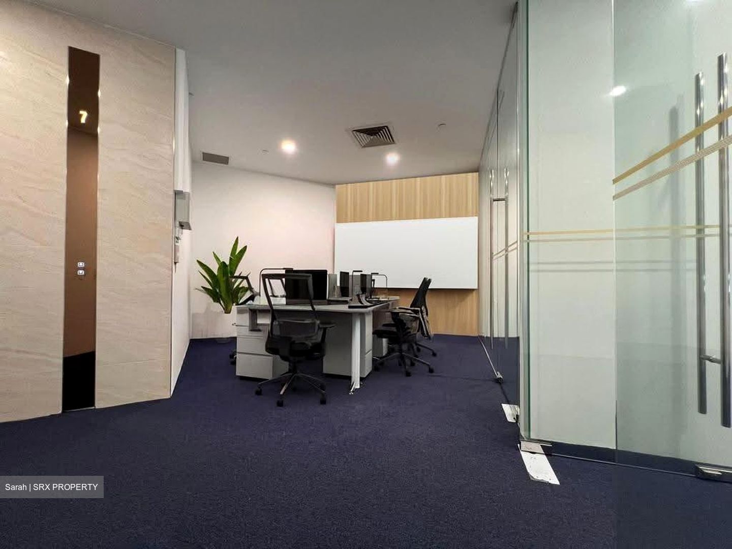 PLUS (D1), Office #627359861